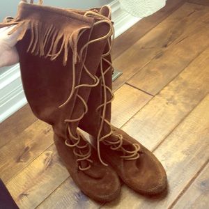 Minnetonka lace up boots